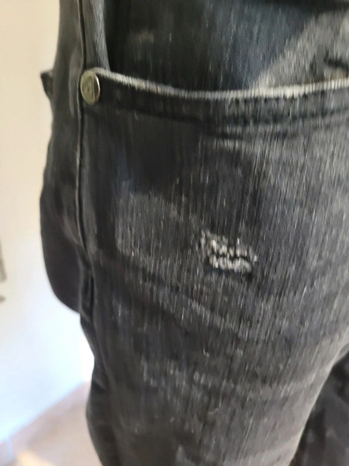 Jeans noir effet troué - photo numéro 5