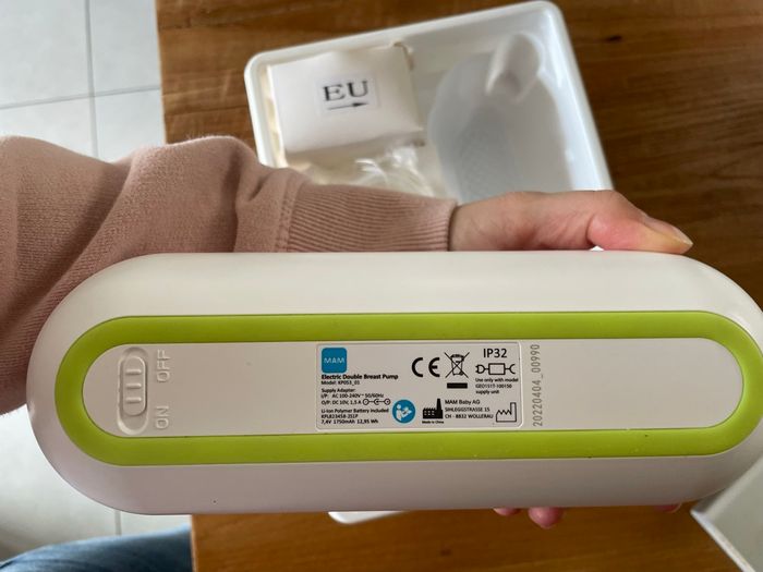 Double Tire lait électrique Mam + pompe manuelle - photo numéro 7