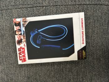 Ecouteurs Star wars neuf