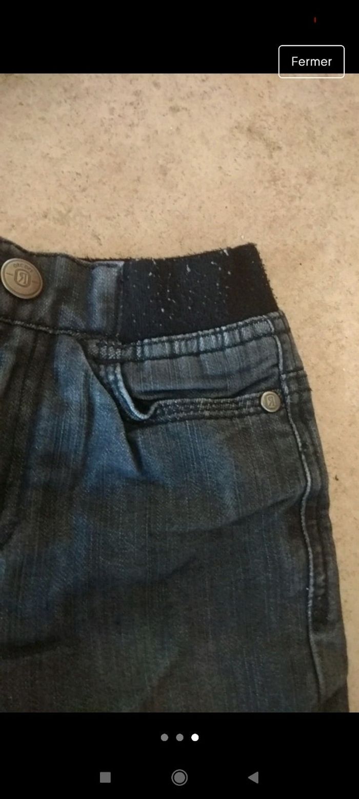 T-shirt et jean - photo numéro 2