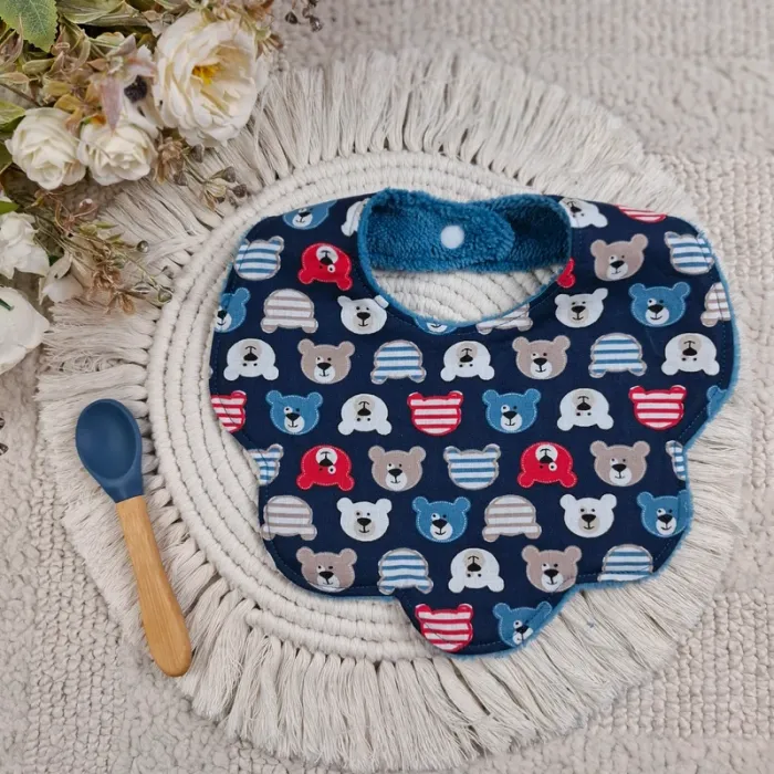 Bavoir forme fleur motif ours