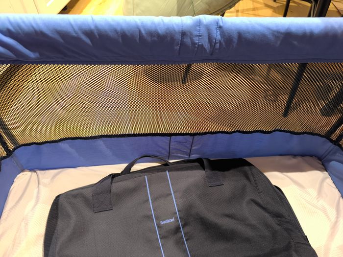 Lit babybjorn bleu et noir - photo numéro 5