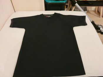 T shirt Armand Thiery taille m