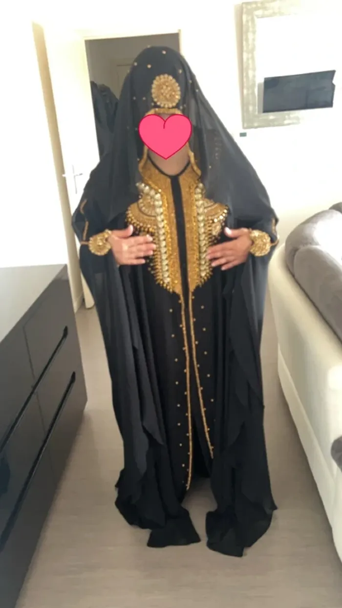 Robe orientale de soirée mariage taille 60 neuve - photo numéro 3