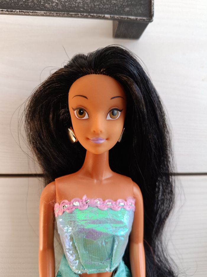 Poupée Jasmine Disney