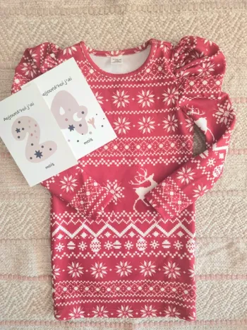 Robe de Noël Shein, rouge bordeaux, portée une fois, 24 mois