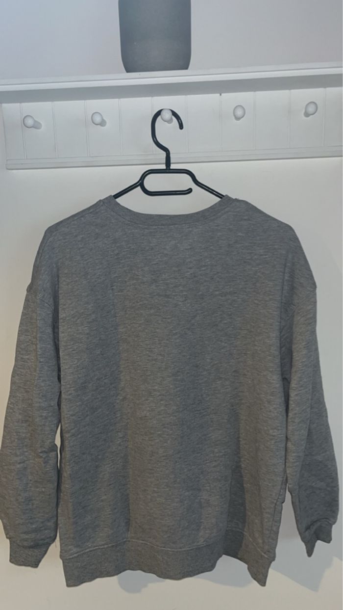 Pull gris - photo numéro 2