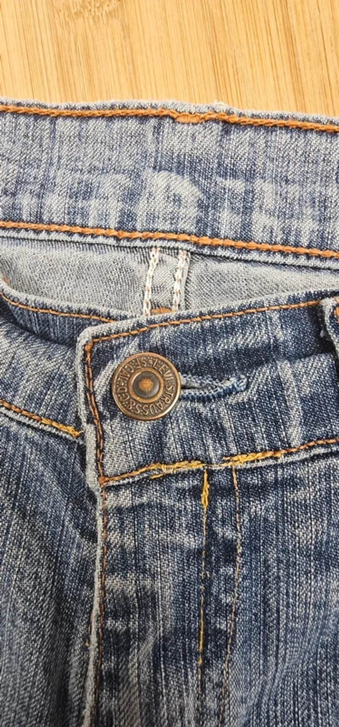 Levi's T:34/36 + 1 patch offert - photo numéro 3