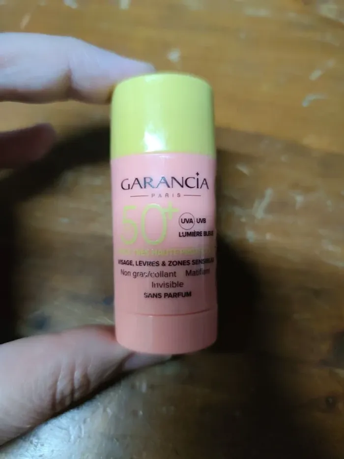 Stick garancia 50+  15g neuf