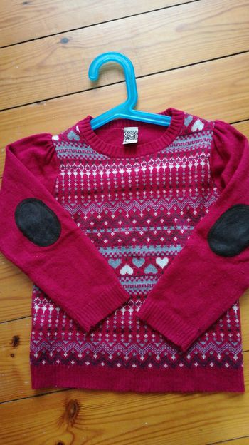 Pull tape à l'œil taille 4 ans