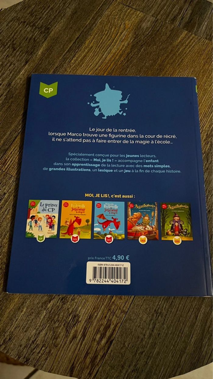 Livre « moi je lis « une sorcière à l’école - photo numéro 2