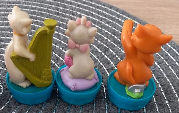 5 figurines bouchons de smarties les aristochats - photo numéro 10
