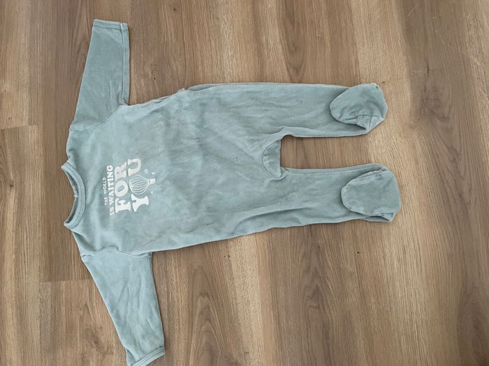 Lot pyjamas 12 mois - photo numéro 5