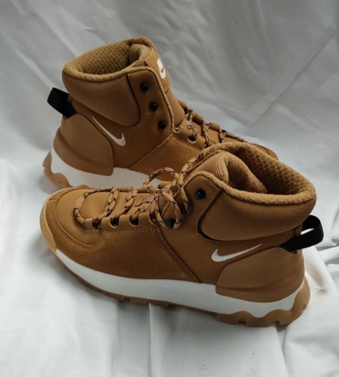 Nike city classic boot