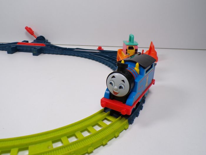 Circuit de train Thomas et ses amis - La piste de Carly - photo numéro 4