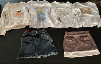 Lot Six pièces 4 ans