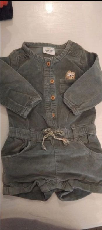 Lots Les vêtements pour filles de 6 mois peuvent être vendus séparément.