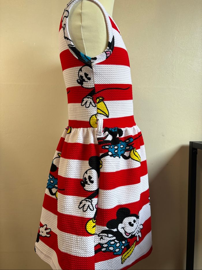 Robe fille taille 130 - photo numéro 4
