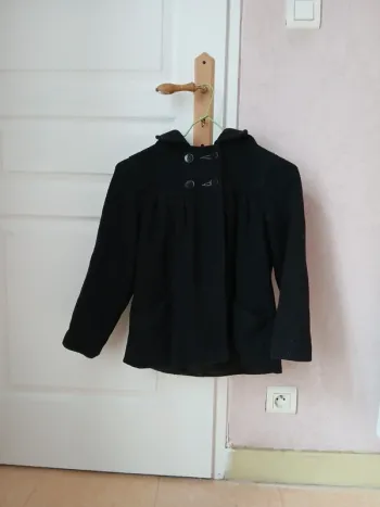Manteau noir fille taille 10 ans NKY