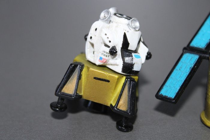 Figurine Module lunaire 1998 & Hubble Telescope 1998 - photo numéro 2