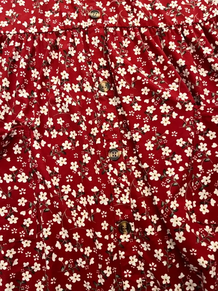 Robe rouge fleurs - photo numéro 3