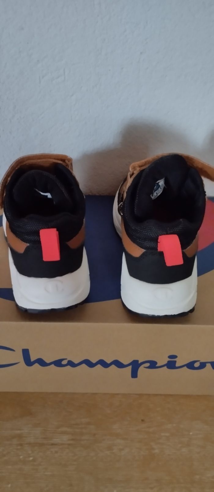 Chaussures Champion neuve enfant - photo numéro 5