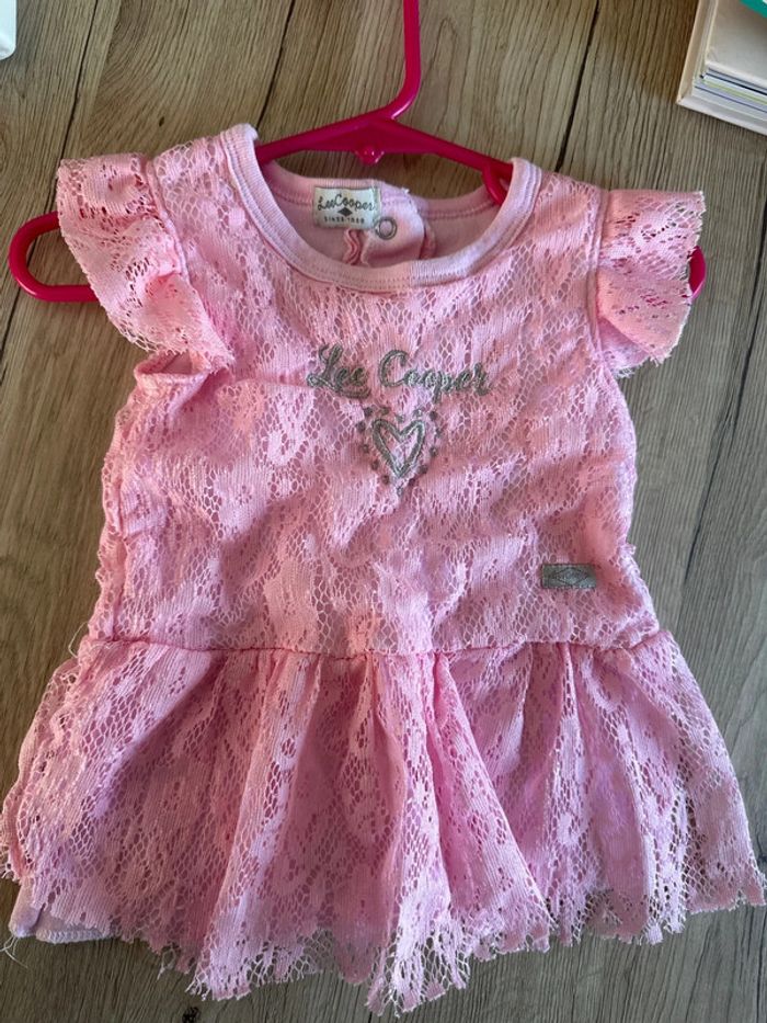 Robe fille dentelle rose taille 3 mois