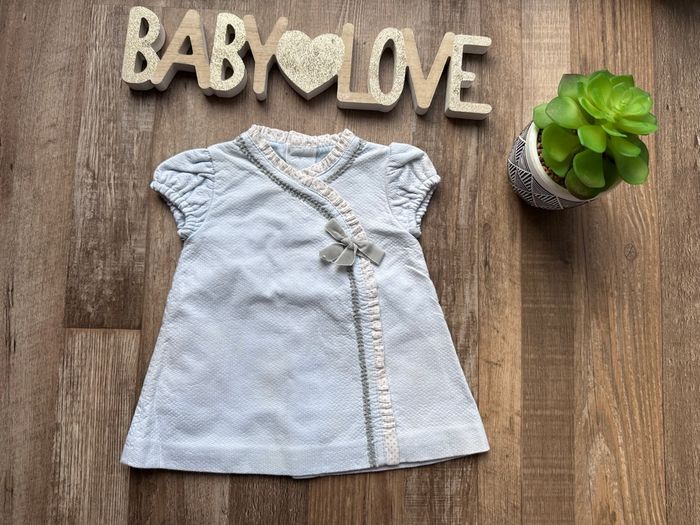 - Robe - 6 mois - Très bon état