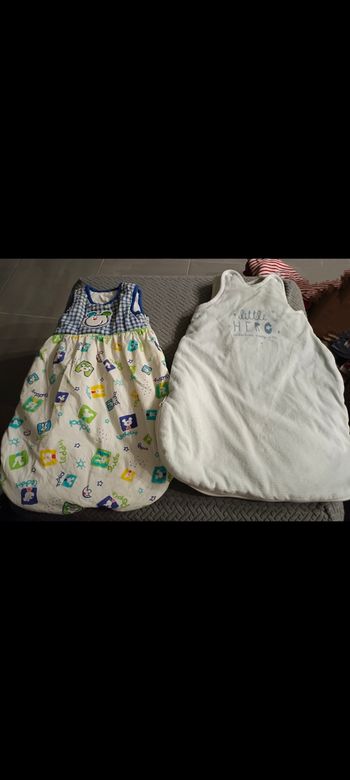 Lot de 2 gigoteuses, turbulettes en 0-3 mois