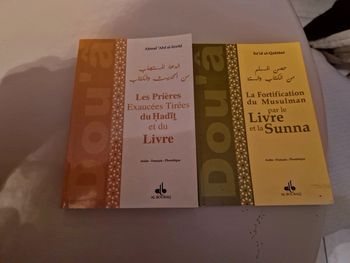 Lot de livres du Hadit et la Sunna.Musulman
