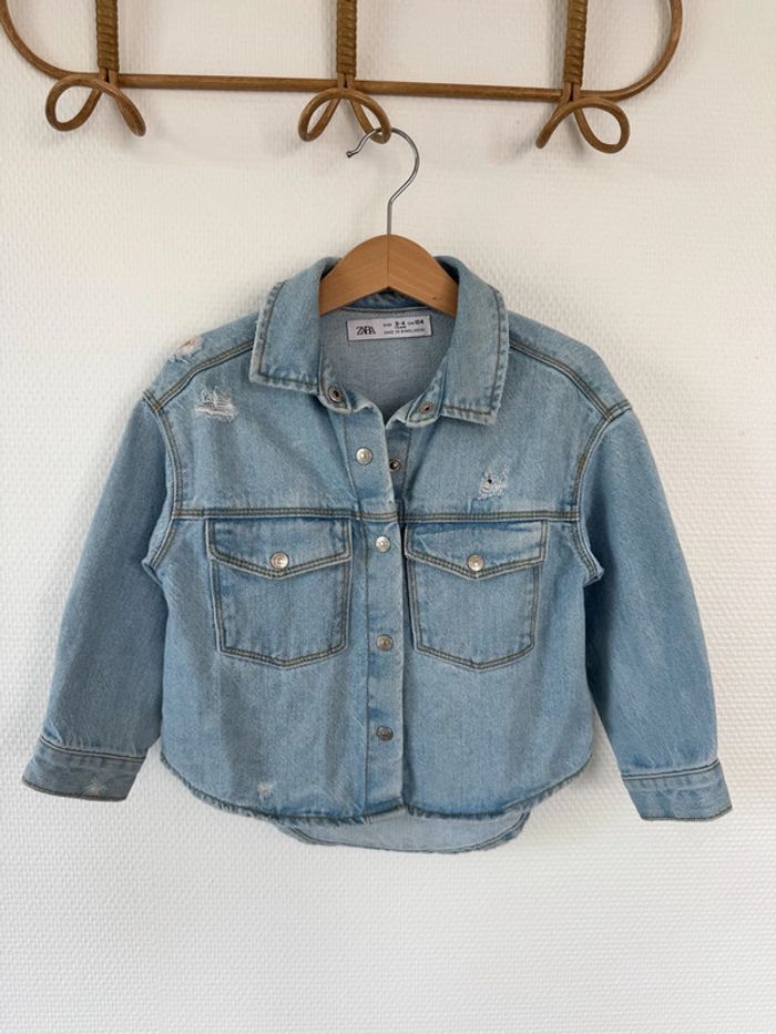 Veste en jean bleu clair Zara Taille 4 ans