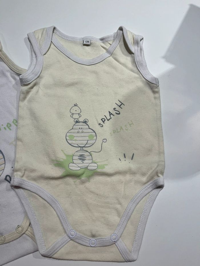 Lot de 2 body sans manches taille 12 mois. - photo numéro 2