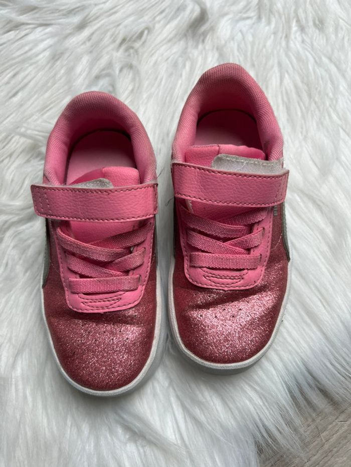 Superbes baskets PUMA rose pailleté - Pointure 28 - photo numéro 2