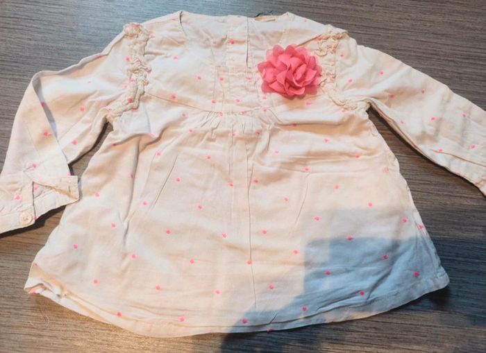 Blouse à fleur tape à l'oeil - dressing trié par tailles