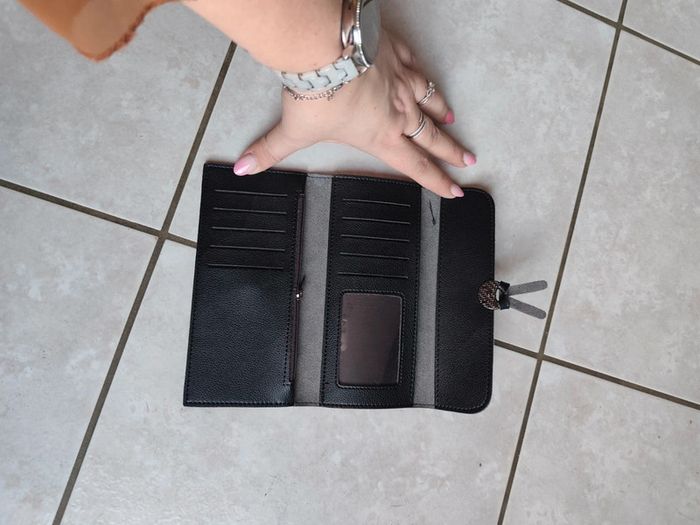 Portefeuille - photo numéro 3