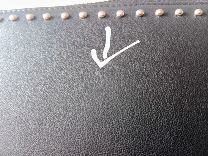 Porte feuille zippé Givenchy neuf - photo numéro 14