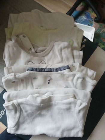Lot 5 pyjamas 1 mois