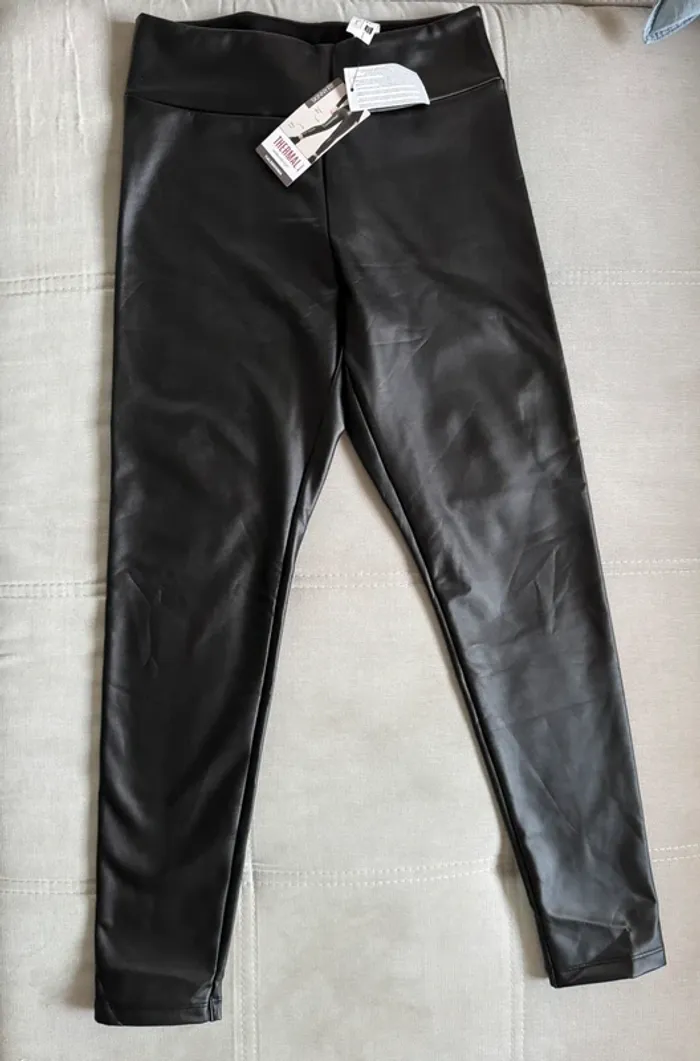 Legging Calzedonia « coated effect » T.L Neuf - photo numéro 2