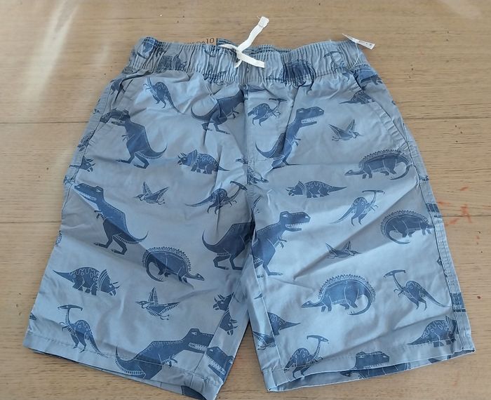 Lot de 3 bermudas garçon 10ans neufs - photo numéro 4