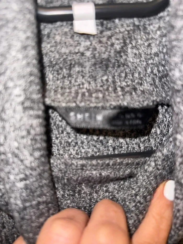 Pull col roulé Marque Shein taille L - photo numéro 3
