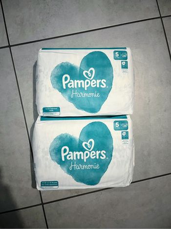 Lot 70 couches Pampers Harmonie taille 5