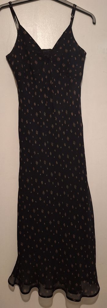 Robe noire imprimée à pois