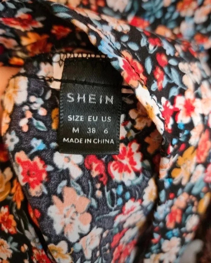 Blouse fleurie manches longues taille M - photo numéro 4