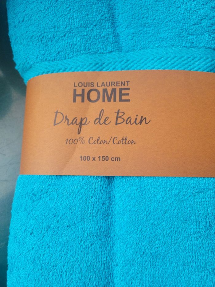 Serviette de bain turquoise. Neuve. Soldée - photo numéro 5
