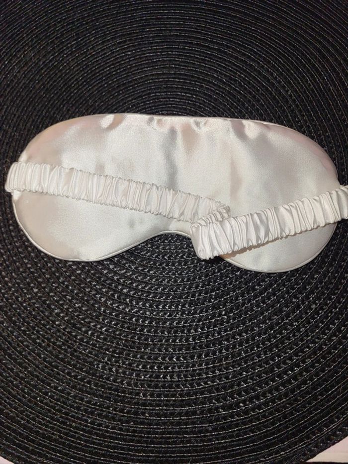 Masque de nuit Hello Kitty - photo numéro 3