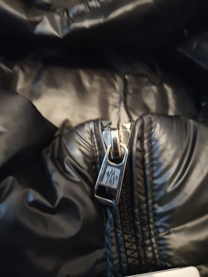 Moncler - photo numéro 3