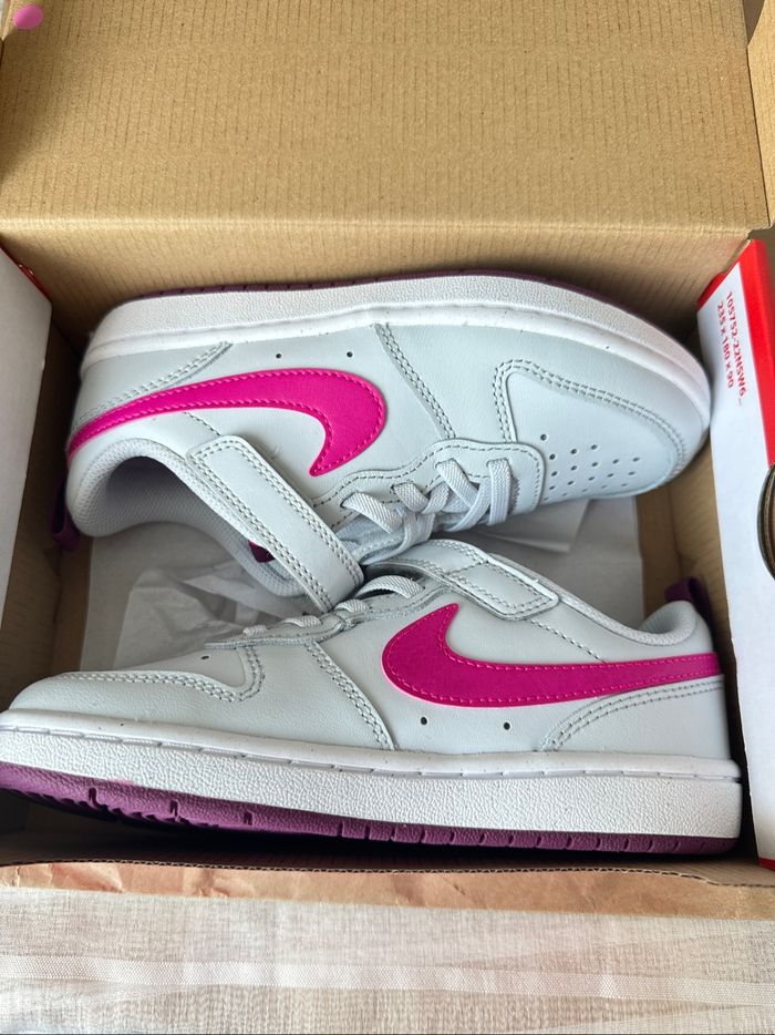 Nike pour filles neuf - photo numéro 6