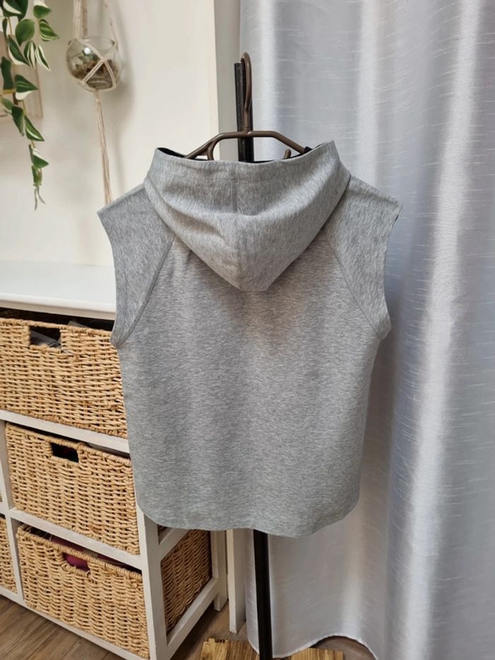 Sweat sans manches H&M 8/10ans - photo numéro 3