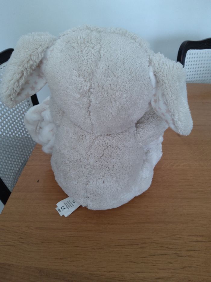 Peluche chien beige et son plaid - photo numéro 3