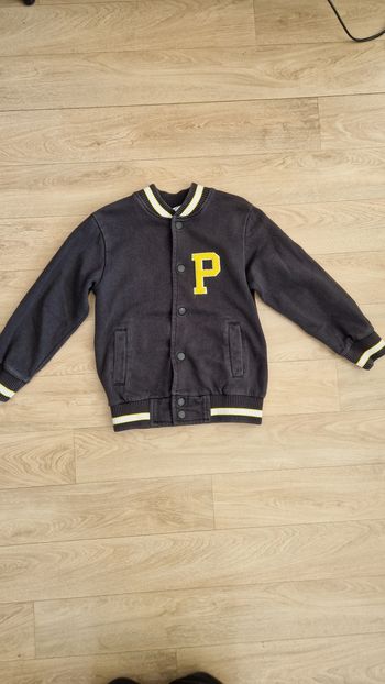 Veste Pokeamon Team pikachu 6 ans 